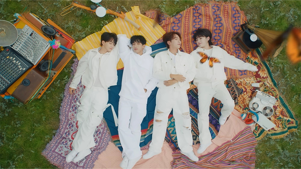 Title: Seventeen / SL8IGHT VISUAL LAB Production Director: 725 DOP: Eumko